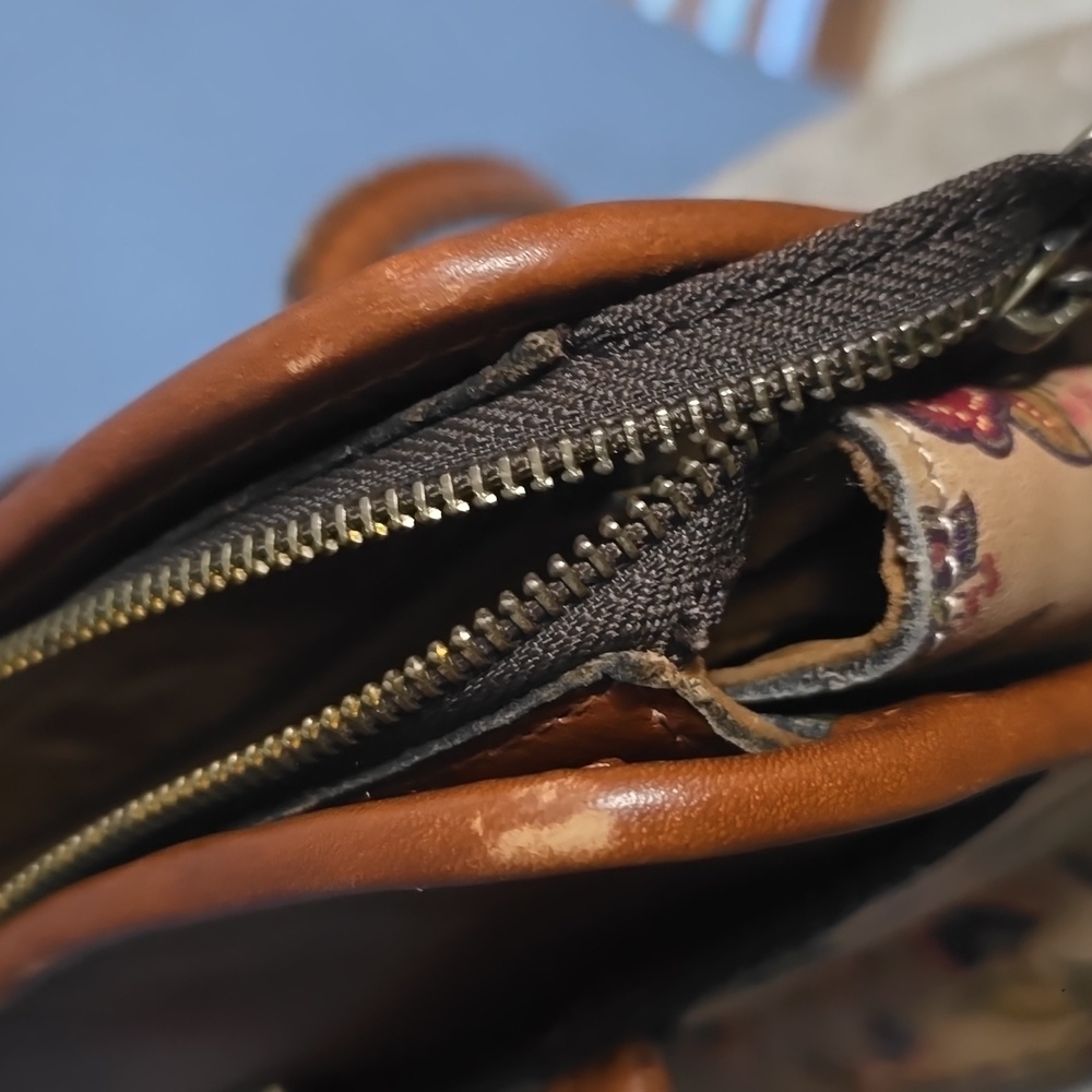 Patricia Nash Vintage Paris French Tapestry Brown & Tan Shoulder Bag - Picture 13 of 16